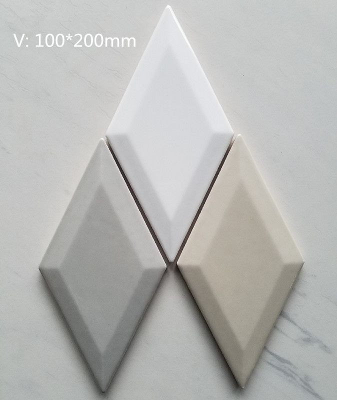 v three colors